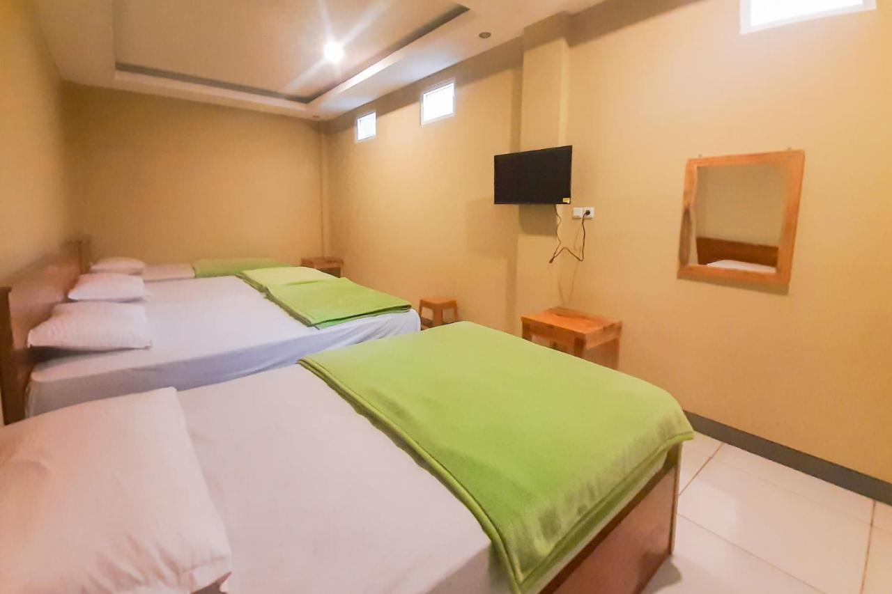 Delvia Bromo Homestay Mitra Reddoorz Pasuruan Exterior foto